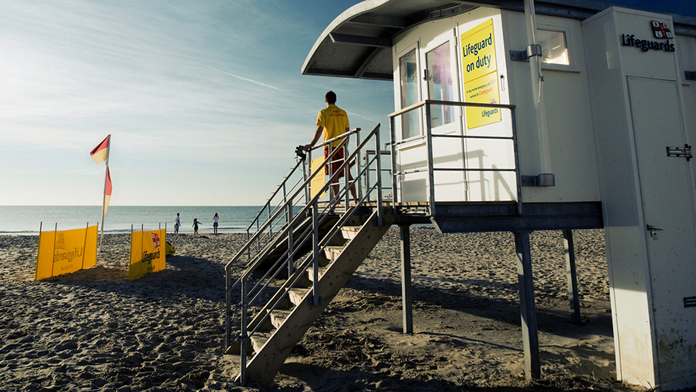 Be A Summer Lifeguard With The RNLI