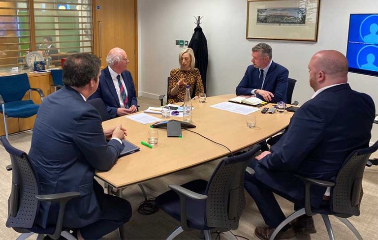 Shannon Holds Meeting For More Migrant Fishermen
