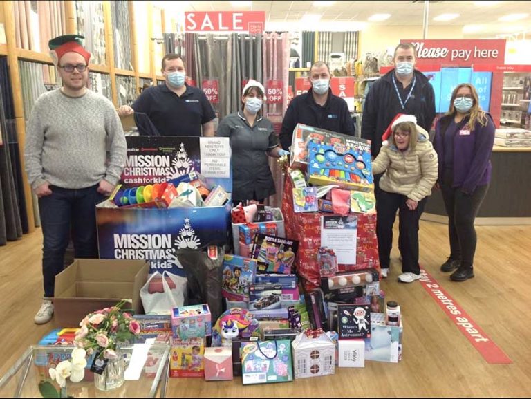 Mountview Adult Resource Centre Make Donation To Charity