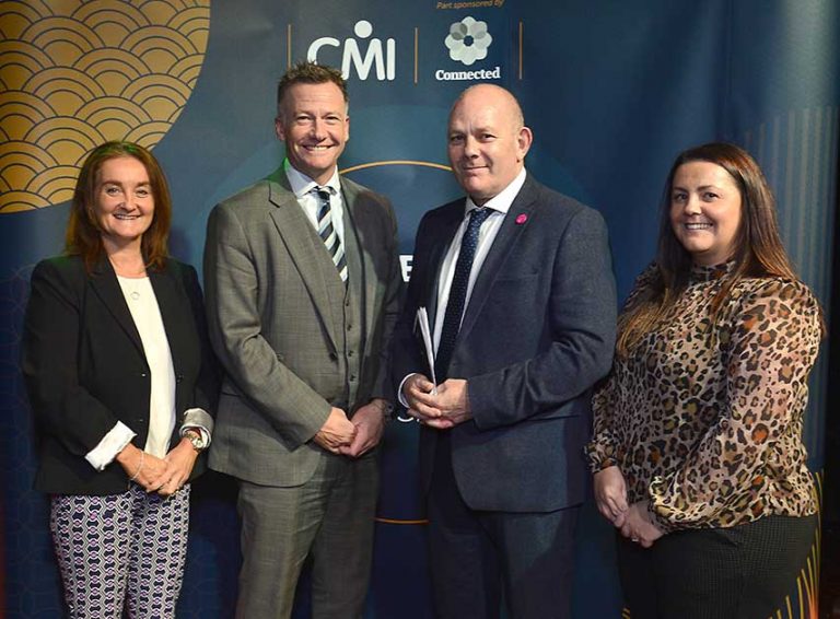 32 SERC Graduates Receive Management Awards 32 SERC Graduates Receive Management Awards