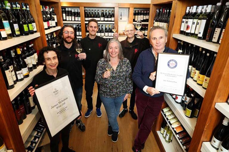JN Wine Win Major Decanter Retailer Award JN Wine Win Major Decanter Retailer Award