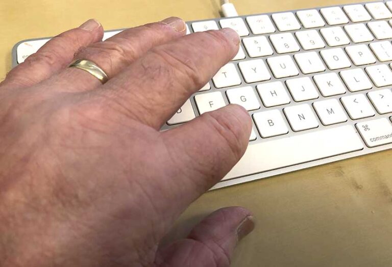 Police Encourage Online Reporting Service