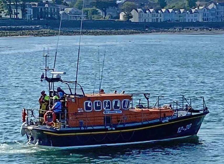 Newcastle Lifeboat Launches To Save Pleasure Craft Newcastle Lifeboat Launches To Save Pleasure Craft