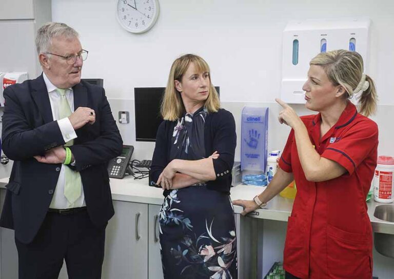 Nesbitt Visits New Facilities At Daisy Hill Hospital Nesbitt Visits New Facilities At Daisy Hill Hospital