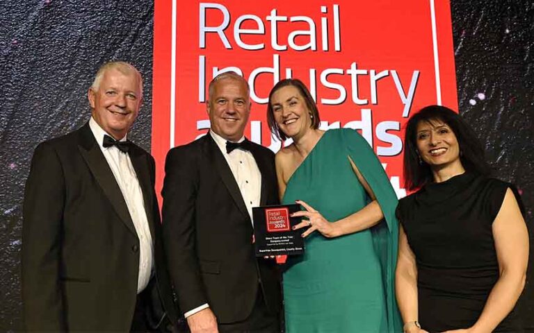 Downpatrick SuperValu Scoops Top Award In London Downpatrick SuperValu Scoops Top Award In London