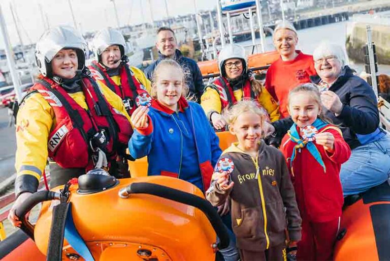RNLI Partners With Girlguiding Ulster For Water Safety RNLI Partners With Girlguiding Ulster For Water Safety