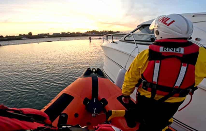Portaferry RNLI Called Outs As Motorboat Gets Into Diffs