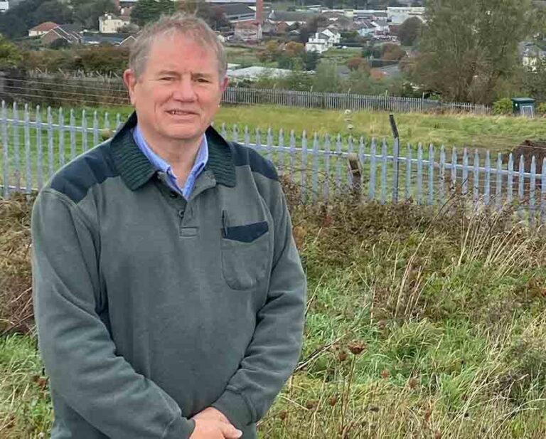 Samson's Hill, Downpatrick, Cllr Cadogan Enright, fire-setting grass fires NIFRS fire brigade