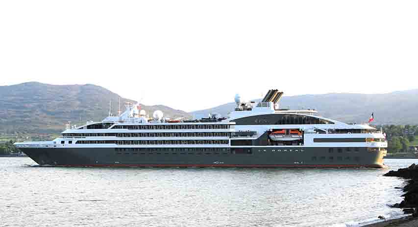 Warrenpoint Welcomes Le Boréal Cruise Ship And Guests