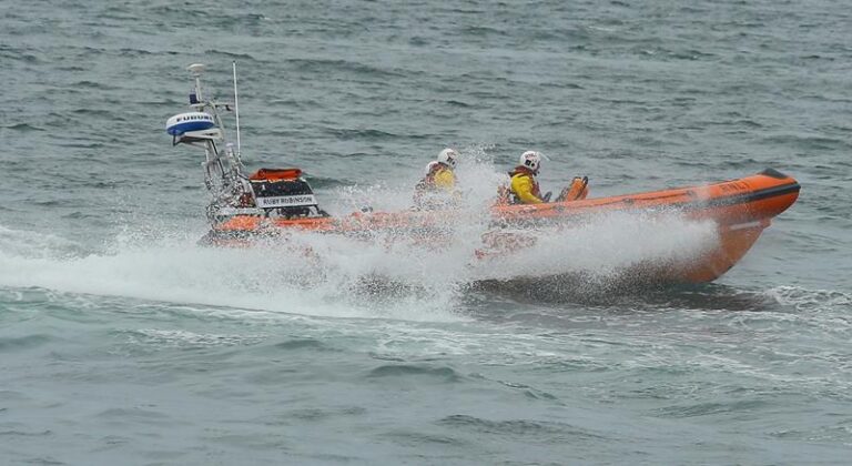 Bangor RNLI Rescues Four From Boat With Engine Trouble
