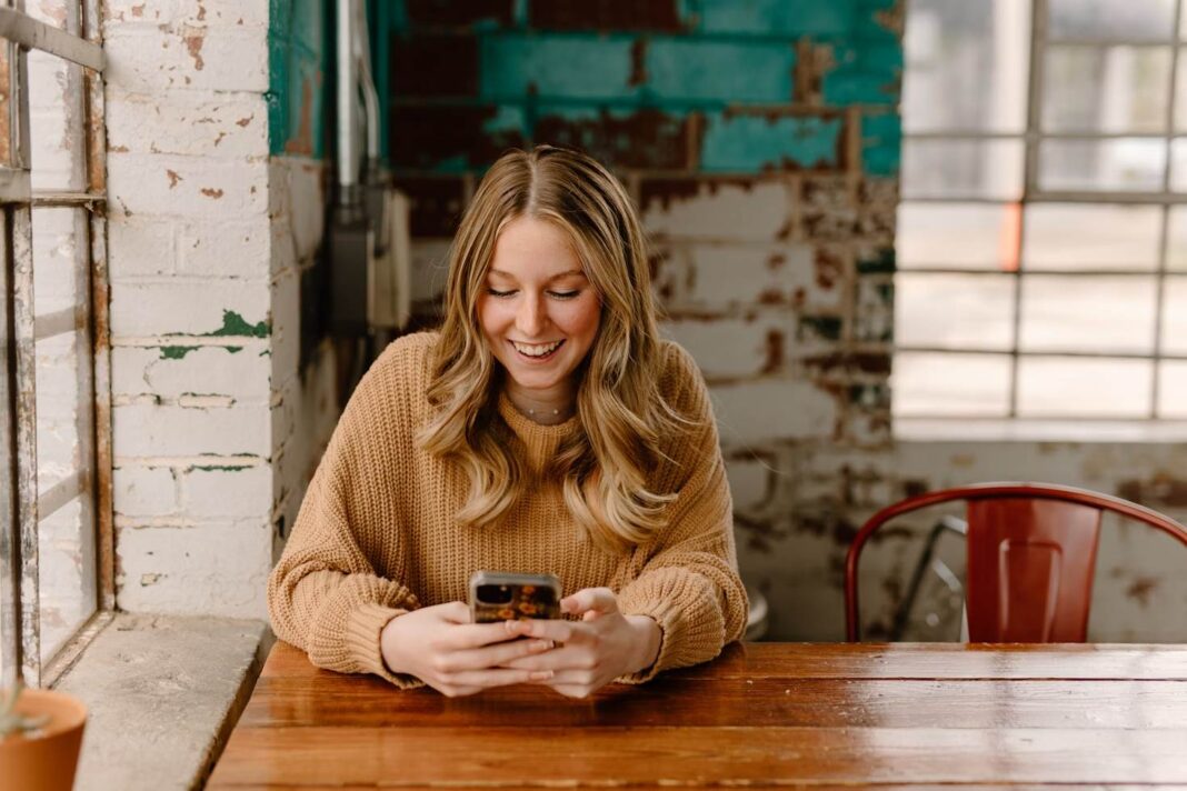 Casino Gaming Goes Mobile: Play Anywhere, Any Time