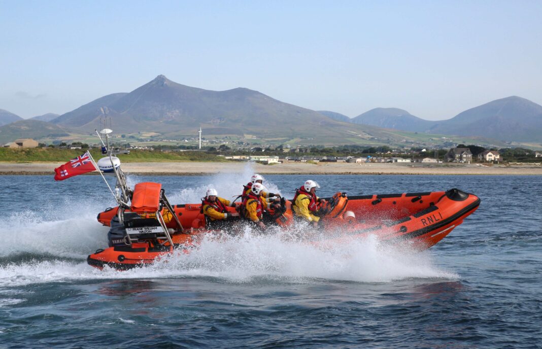 Kilkeel RNLI Rescues Two Paddleboarders