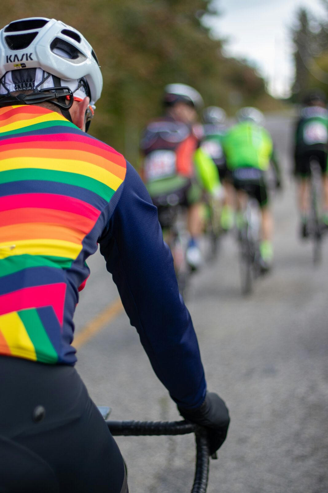 What Makes a High-Performance Custom Cycle Jersey?