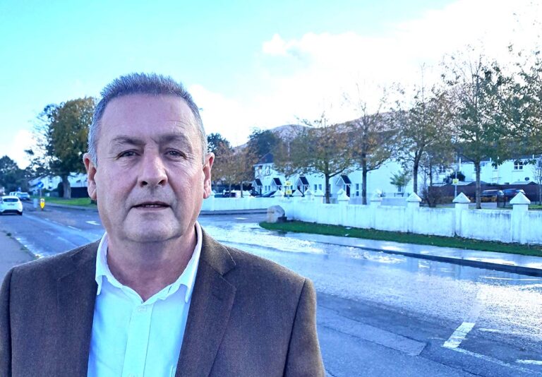 Clarke Calls For Action At Newcastle Flooding