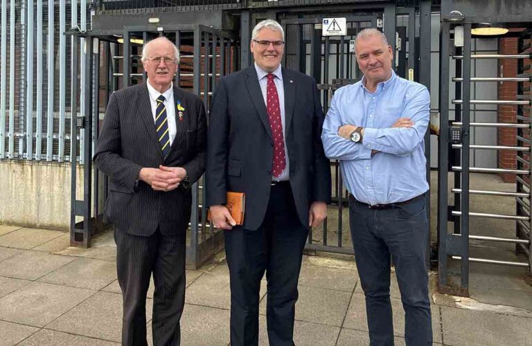 DUP Visits Post Office Cash Centre