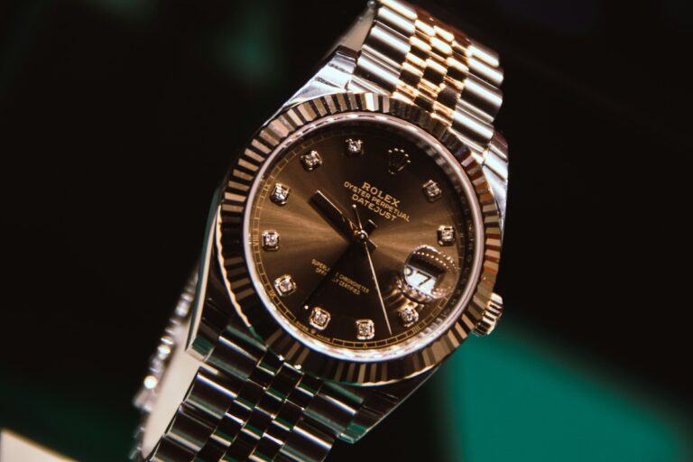 Men’s Watches That Quietly Signal Wealth 