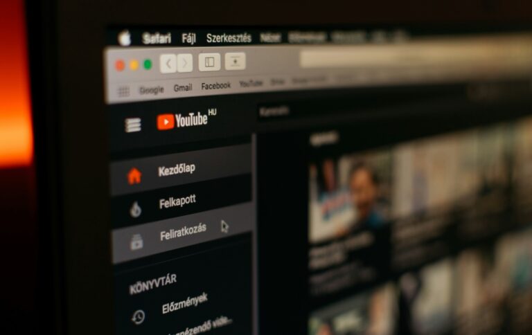 Top 4 Websites to Buy YouTube Subscribers Safely